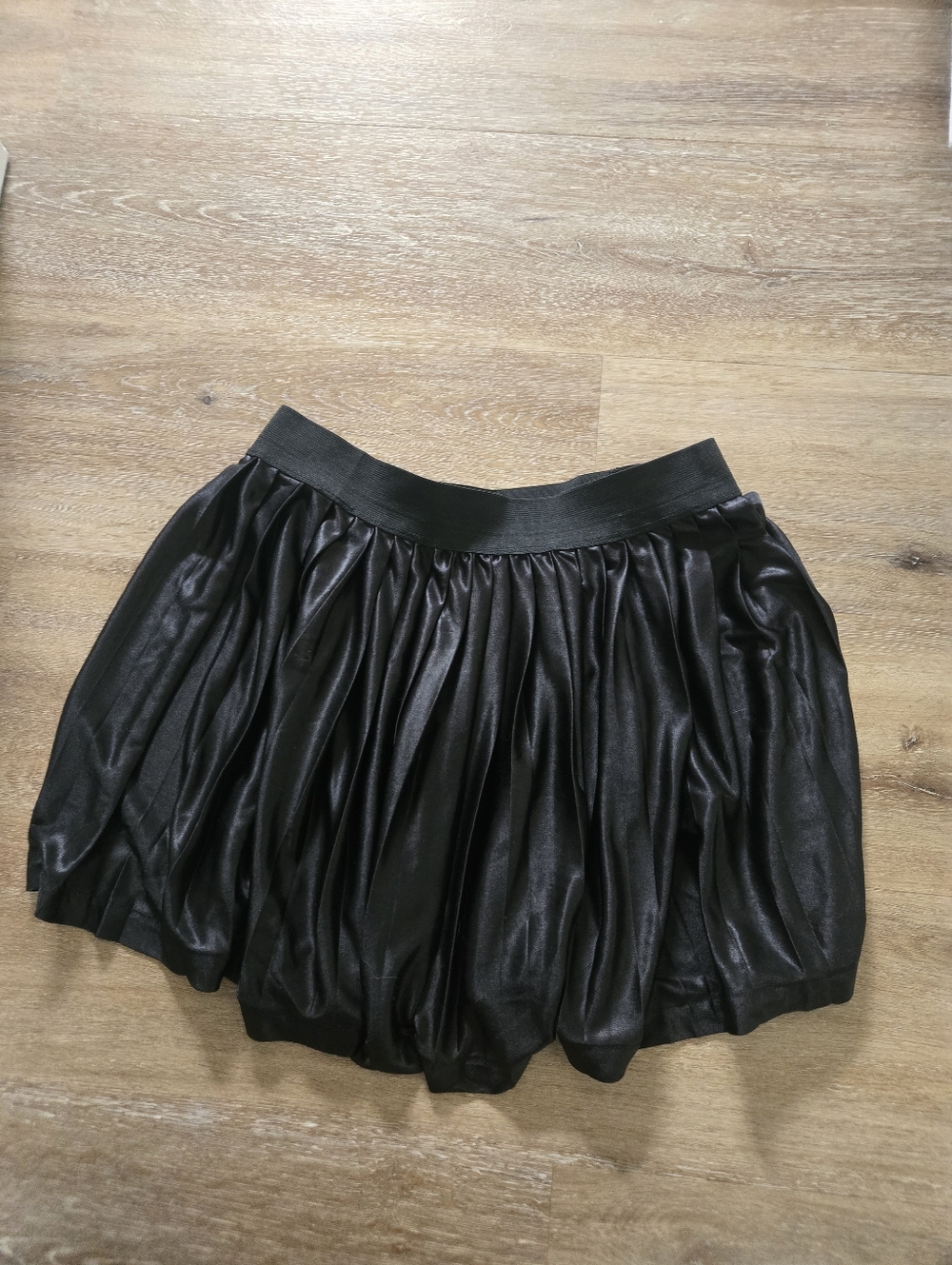 Streetwear Society Pleated Skirt - Large